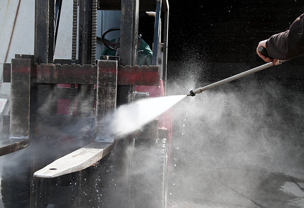 Best Driveway Pressure Washing  in Greentown, IN